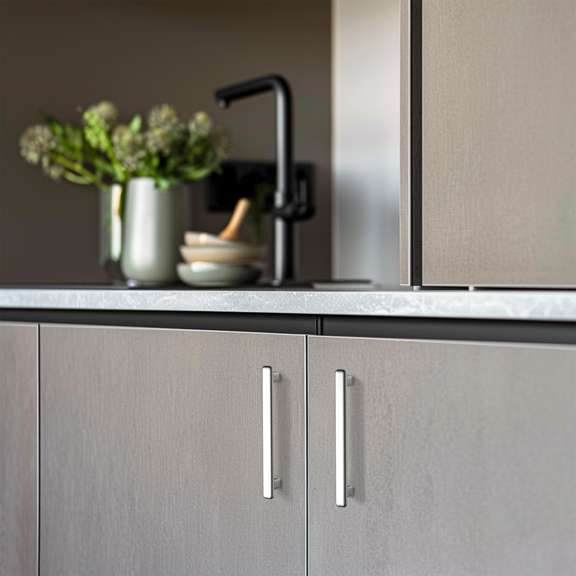 Modern Curved Edge Flat Bar Pull