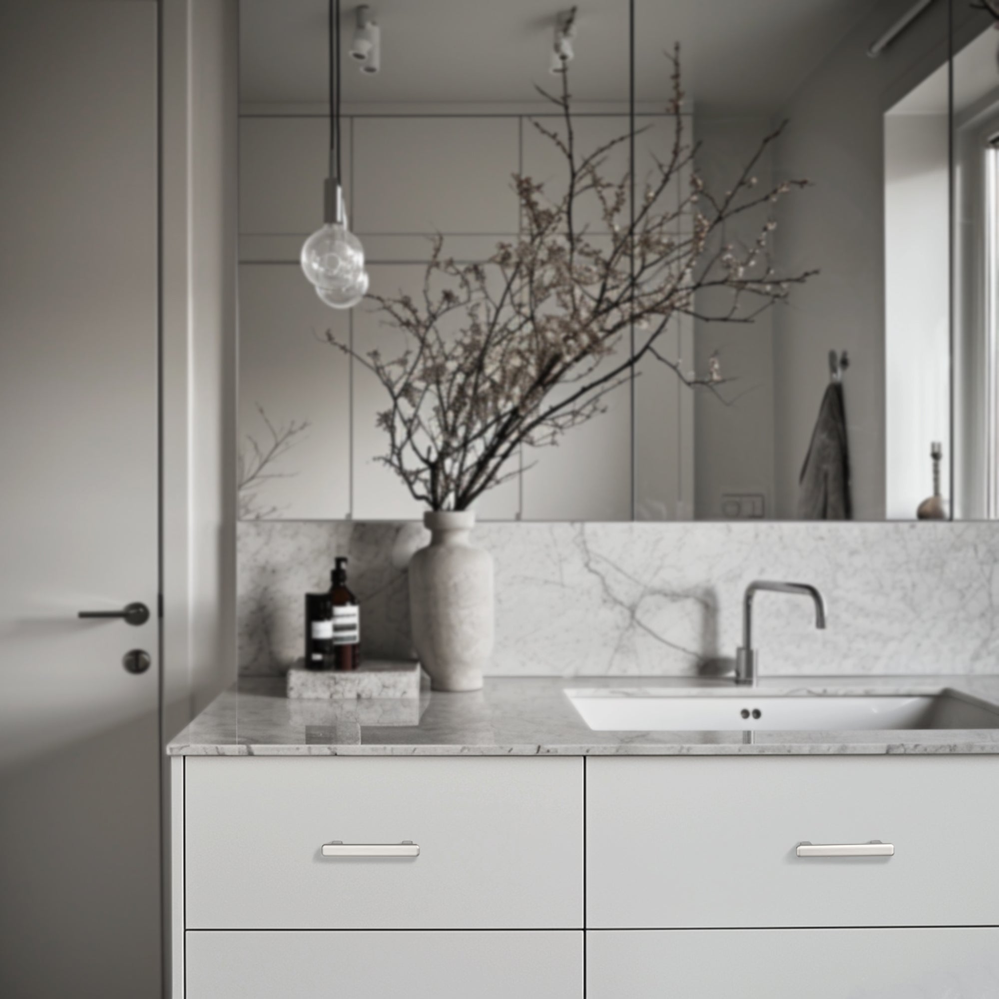 Modern Curved Edge Flat Bar Pull