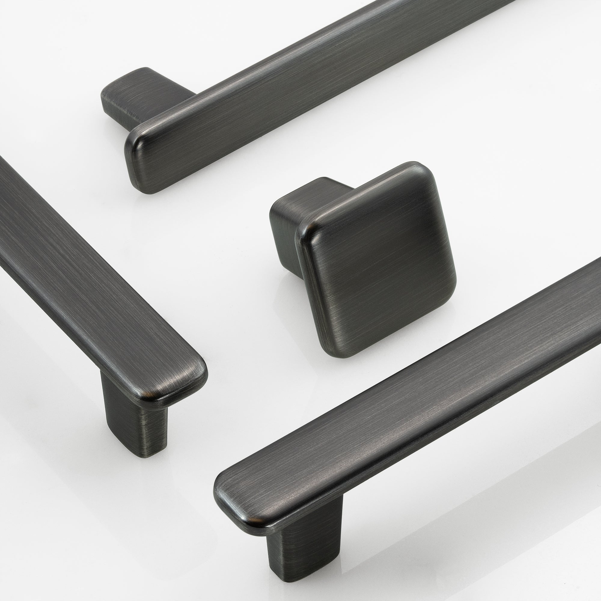 Modern Curved Edge Flat Bar Pull