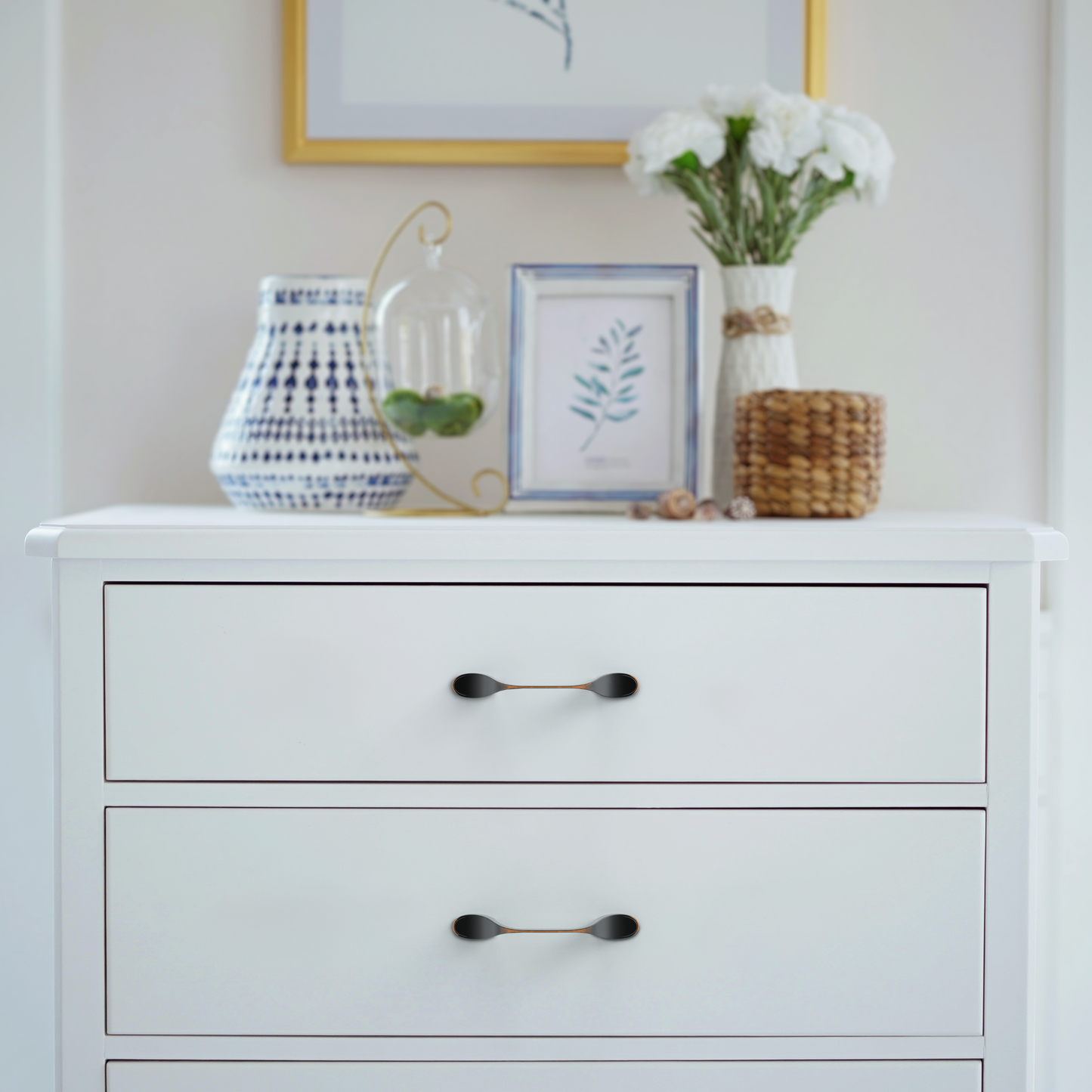 Footed Cabinet Pull HESTIA HARDWARE