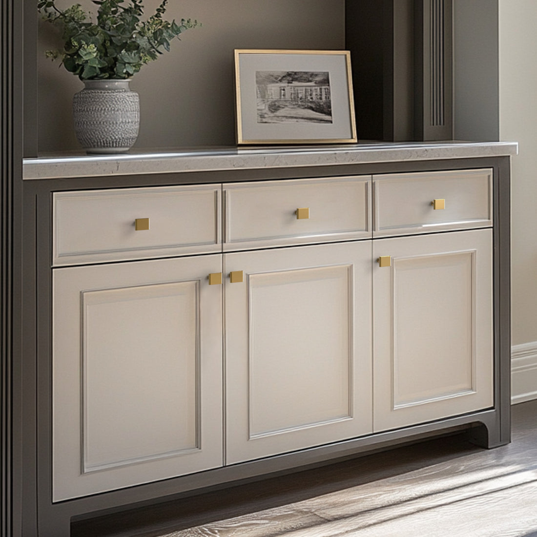 Light brass cabinet pull installed on cabinets or drawers
