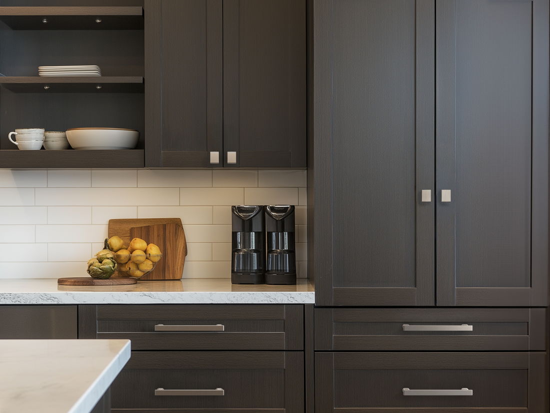 Cabinet pull installed on cabinets or drawers